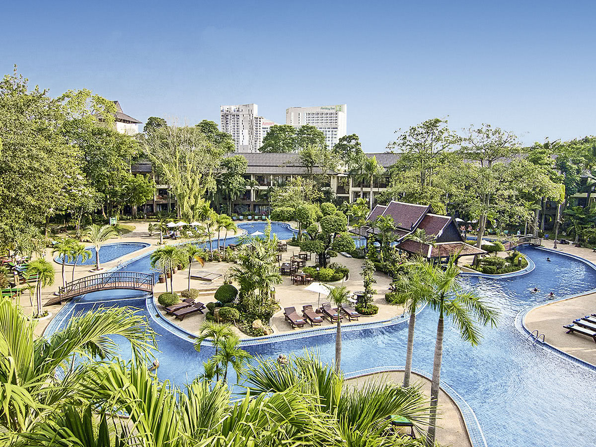 The Green Park Resort