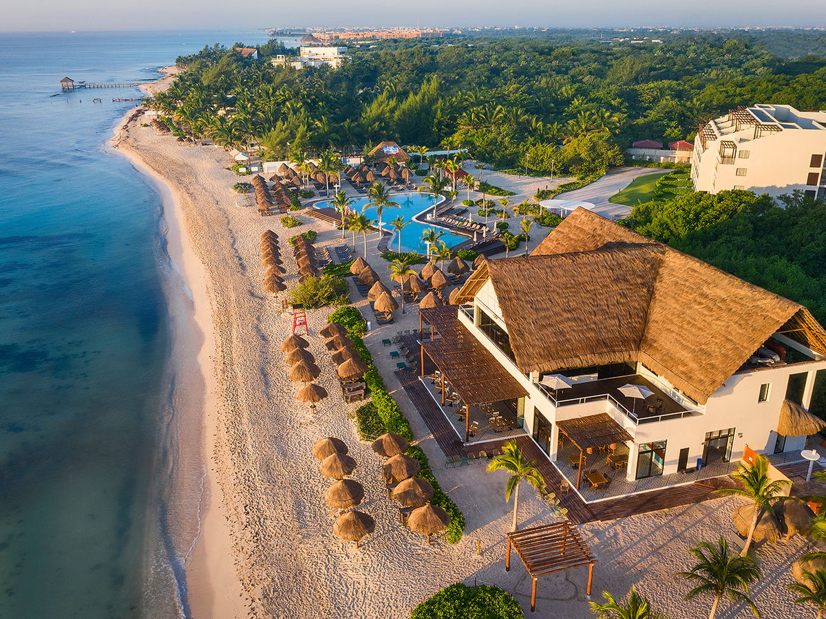 Ocean Riviera Paradise by H10