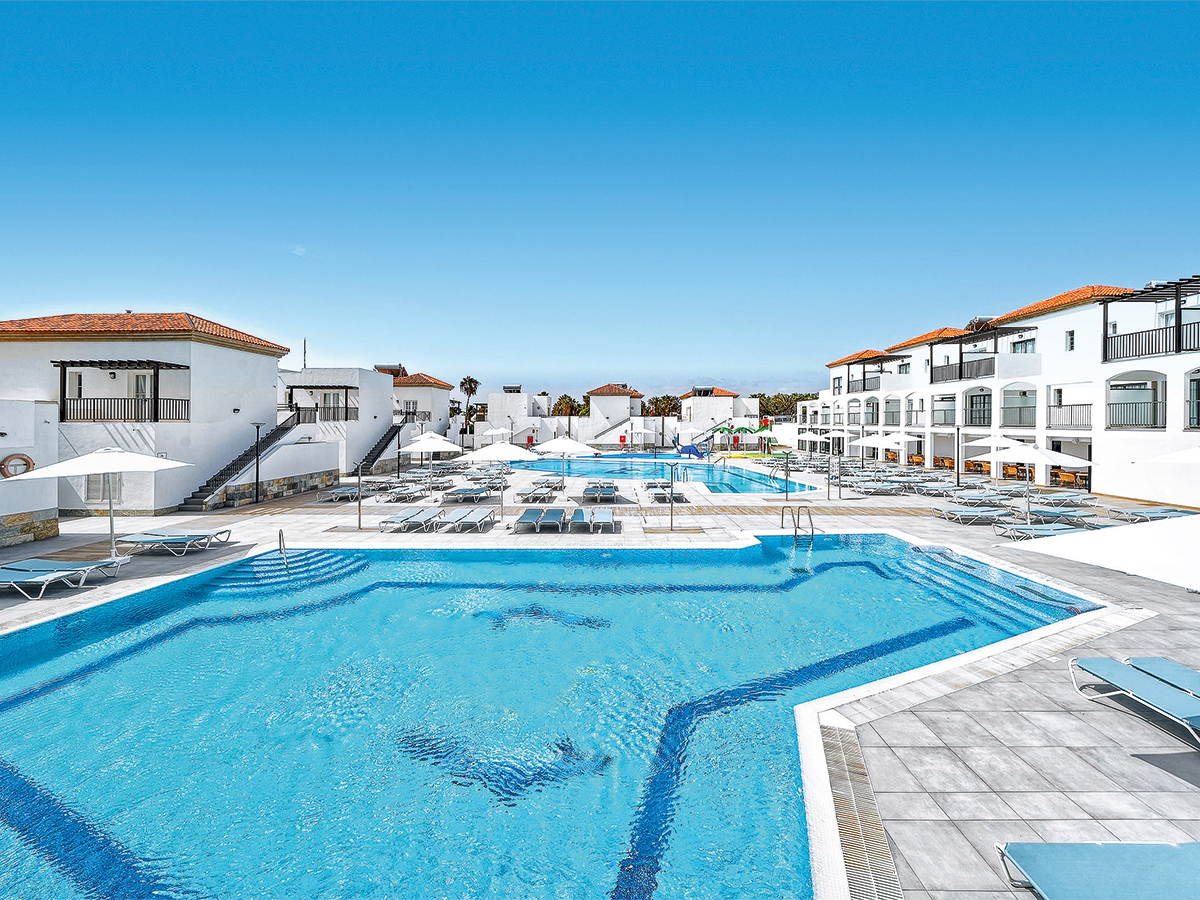 Hotel Broncemar Beach Suites