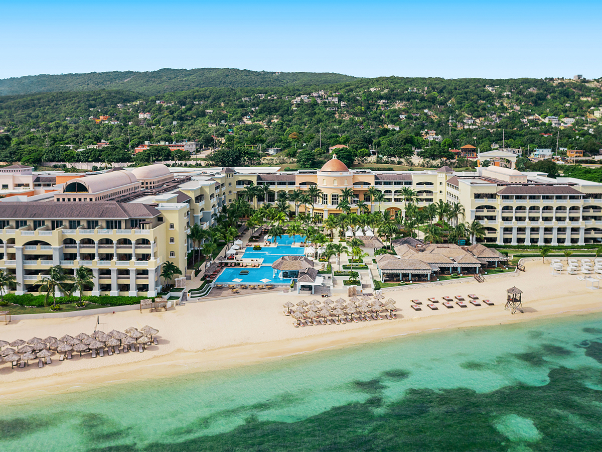 Hier können Sie das Hotel JOIA Rose Hall by Iberostar ab 3.148 € buchen JOIA Rose Hall by Iberostar – Hotelfoto