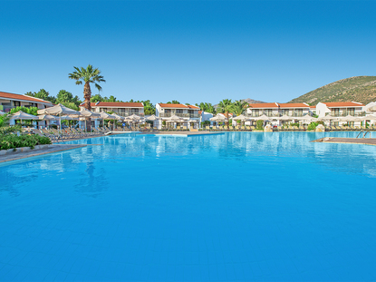 Golden Coast Hotel & Bungalows