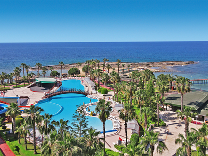 Oz Hotels Incekum Beach Resort