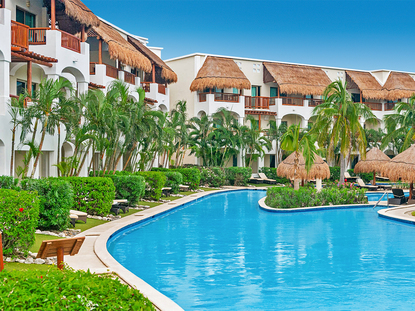 Valentin Imperial Riviera Maya