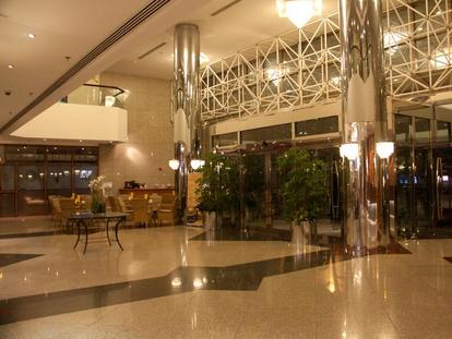 Aravi Hotel