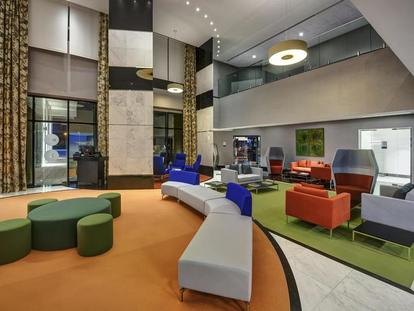 Novotel Sharjah E. c.