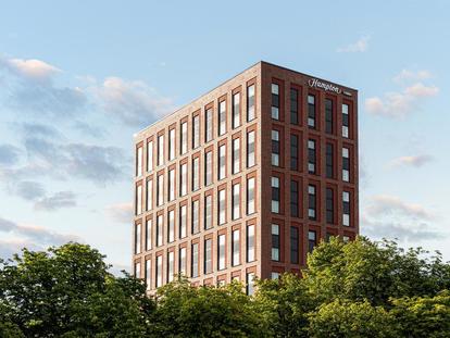 Hampton by Hilton