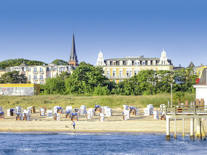 SEETELHOTEL Ostseehotel Ahlbeck mit Villen Möve und Strandschloss