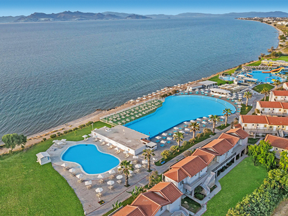 White Olive Marine Aquapark 