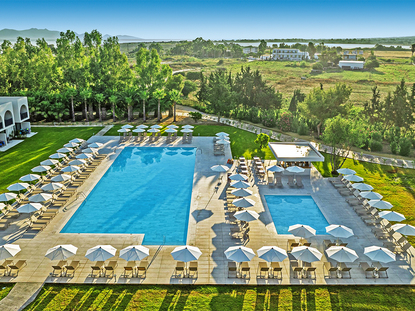 Caravia Beach Hotel & Bungalows