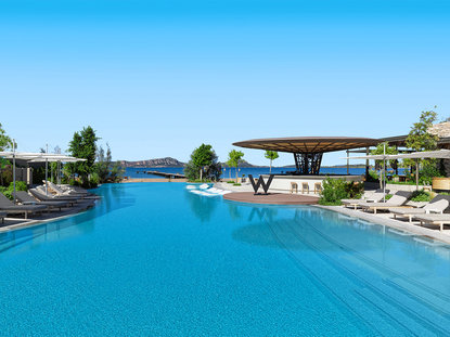 W Costa Navarino
