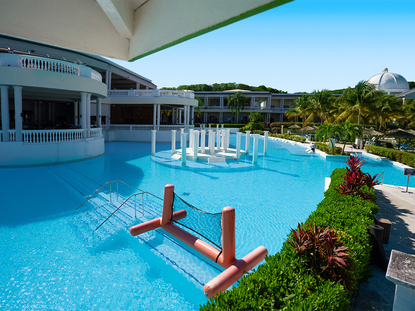 Grand Palladium Lady Hamilton Resort & Spa