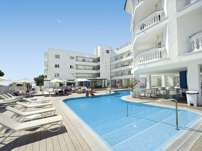 Hotel Welikehotel Triton Beach
