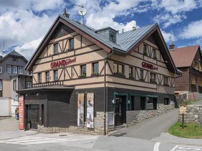 Pension Grand Apartments