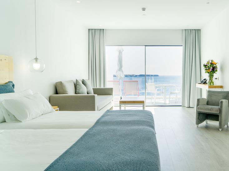 Hier können Sie das Hotel CalaLanzarote Suite Hotel ab 1.026 € buchen CalaLanzarote Suite Hotel – Hotelfoto
