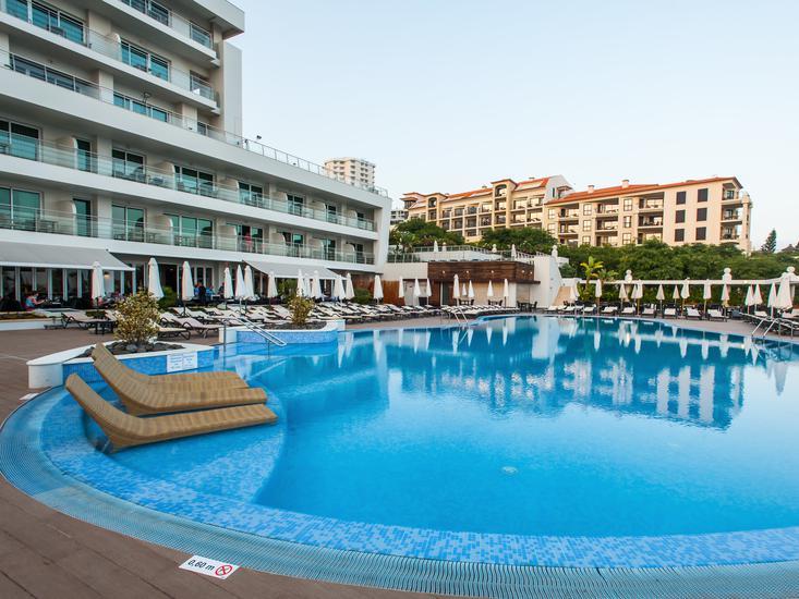 Hier können Sie das Hotel Melia Madeira Mare ab 725 € buchen Melia Madeira Mare – Hotelfoto