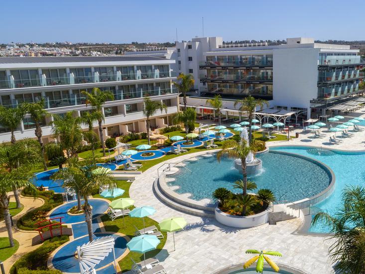Hier können Sie das Hotel Faros Hotel ab 896 € buchen Faros Hotel – Hotelfoto