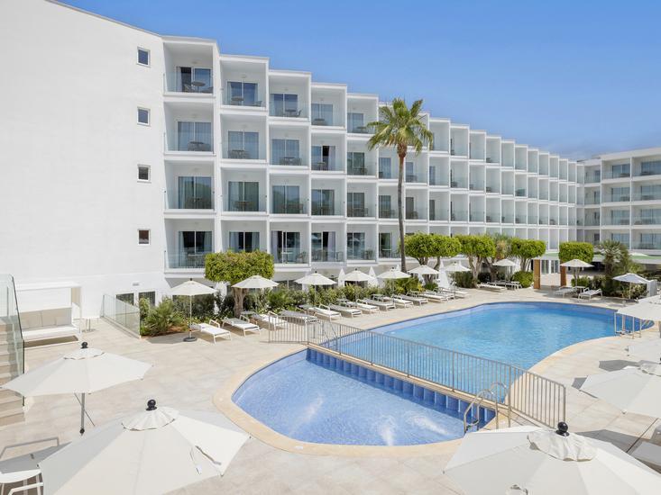 Hier können Sie das Hotel HM Isabela – Adults Only ab 614 € buchen HM Isabela – Adults Only – Hotelfoto