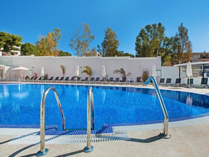 Hier können Sie das Hotel Paguera Beach Aparthotel ab 661 € buchen Paguera Beach Aparthotel – Hotelfoto