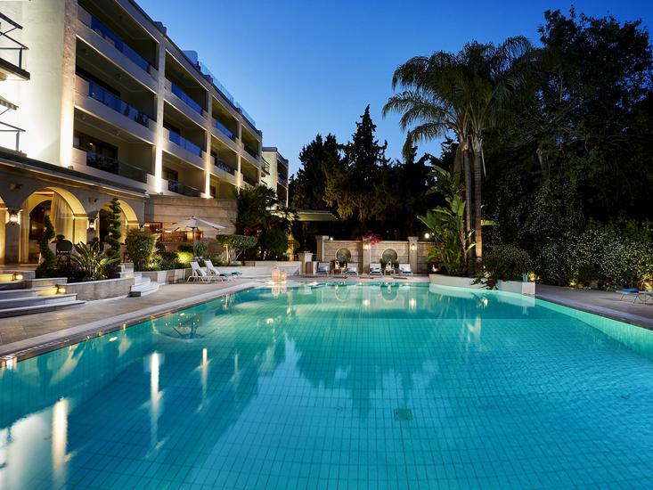 Hier können Sie das Hotel Rodos Park ab 930 € buchen Rodos Park – Hotelfoto