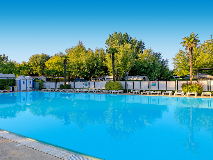 Happy Camp Butterfly Camping Village (Peschiera del Garda)   2026  gnstig buchen